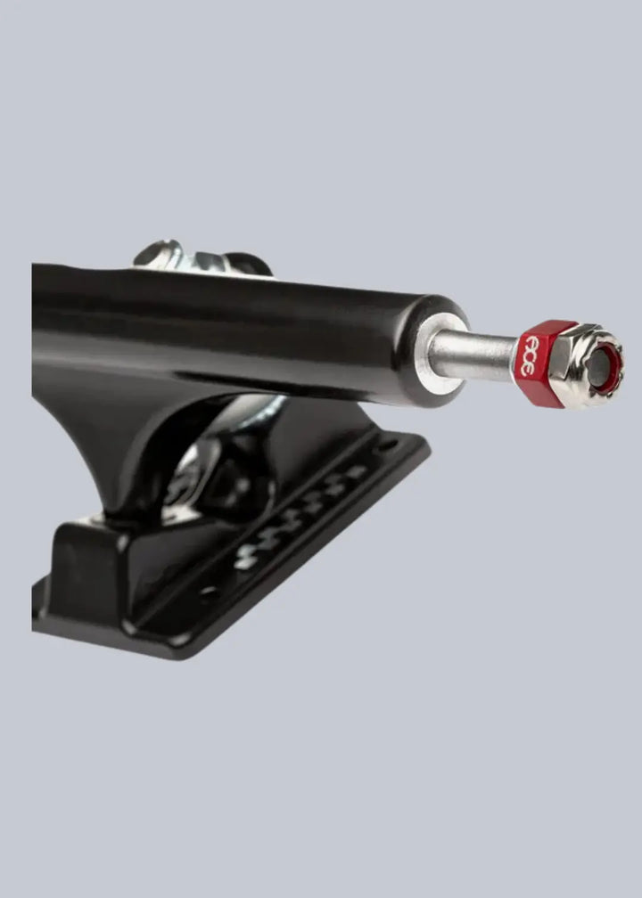 Ace Trucks 44 AF-1 8.25'' black Mid (2 Stück)
